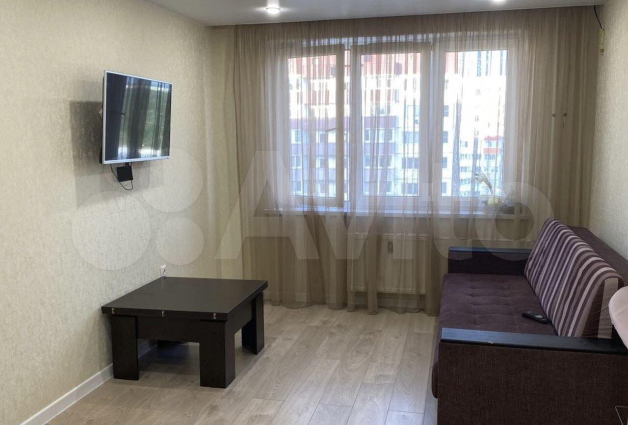 Сниму двухкомнатную квартиру без мебели на длительный срок от хозяина
